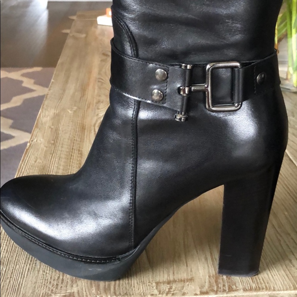 Boots - Picture 5 of 6